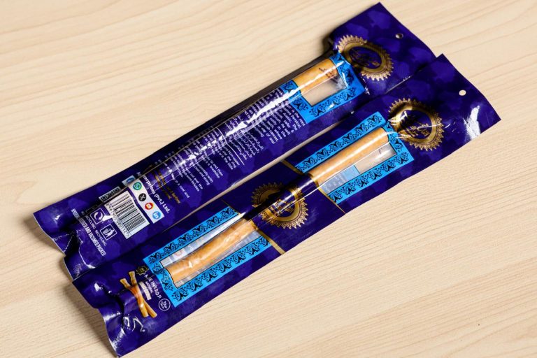 How to Use Miswak